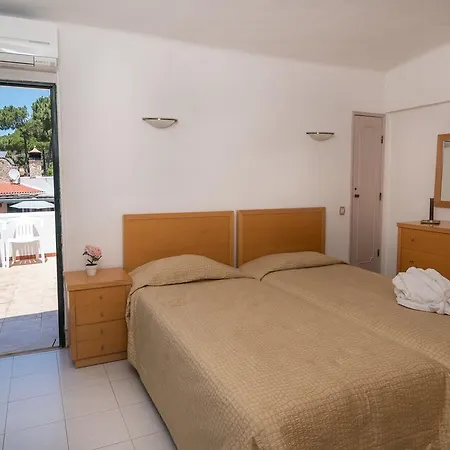 Parco vacanze Pino 3*